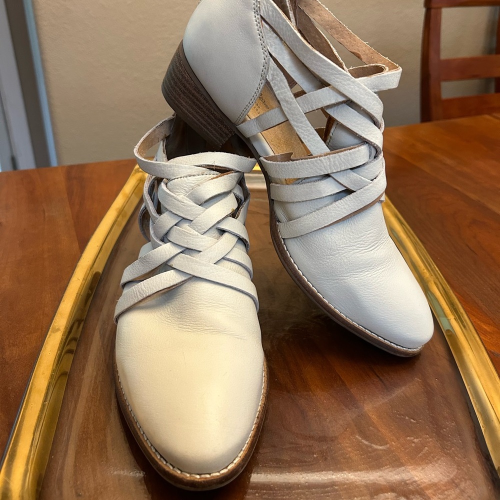 Seychelles Cream Strappy Ankle Booties